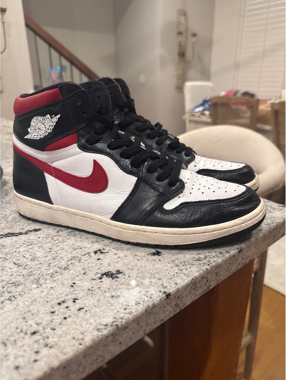 Preowned Mens Size 12 Nike Air Jordan 1 Retro High OG "Gym Red"